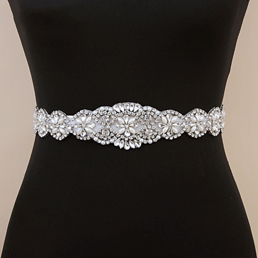 Bridal wedding belt with rhinestone decoration
