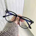 Load image into Gallery viewer, Men Women Finished Myopia Glasses Vintage Oval Frame Blue Light Blocking Eyeglasses Nearsighted Glasses Minus 0 To -6.0
