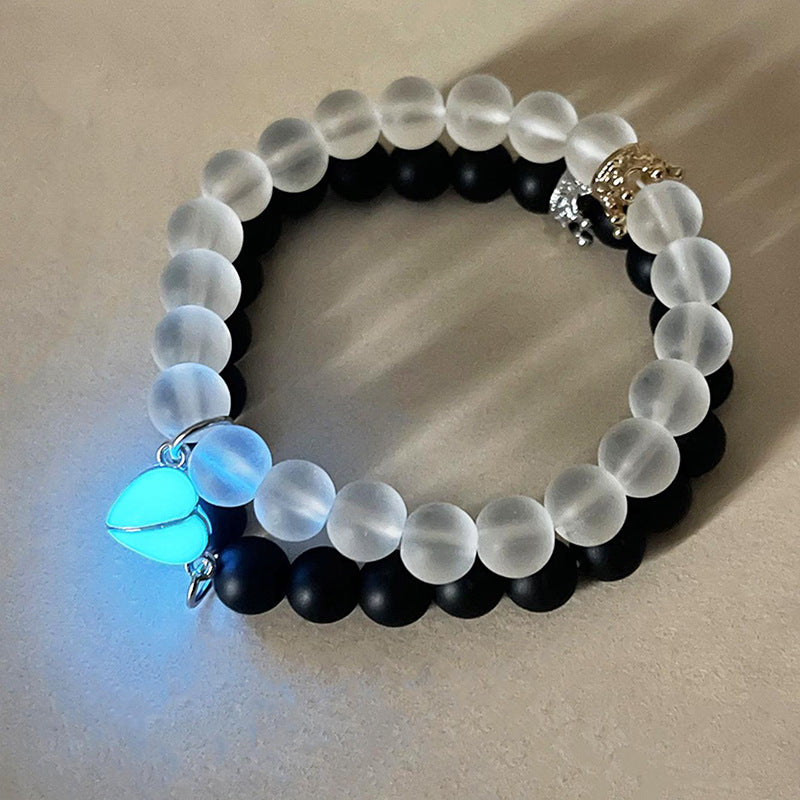 Fashion Jewelry 2pcs Handmade Crown Beaded Charms Bracelet Luminou Heart Glow In The Dark Couple Bracelet For Lovers.